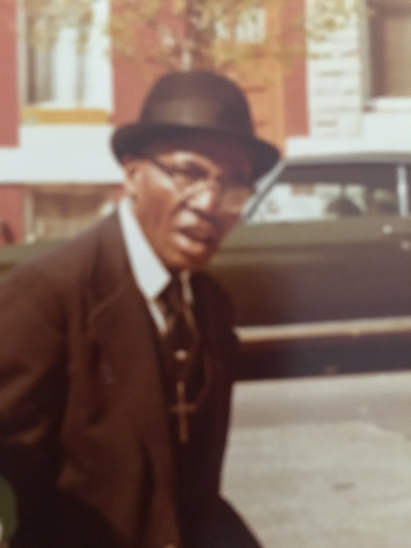 C58B0F38-C603-4871-A7E9-191F9A93A7AC